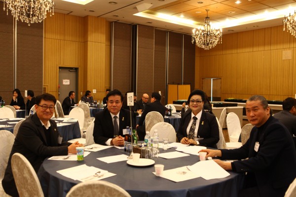 47bdf1bb7dcfdbcbfc2e0c471be4fcc8_1763908