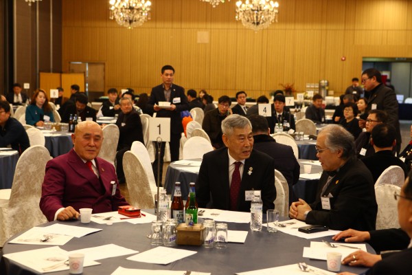 47bdf1bb7dcfdbcbfc2e0c471be4fcc8_1763908