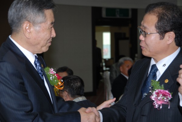 da7fdc9a3008de834329f2ee7cd4c0b4_1763813