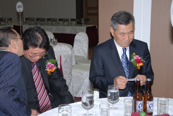 da7fdc9a3008de834329f2ee7cd4c0b4_1763813