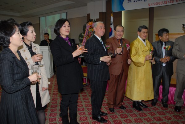 da7fdc9a3008de834329f2ee7cd4c0b4_1763814